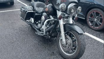 , Moto: 2001 performances Electra Glide sur un budget