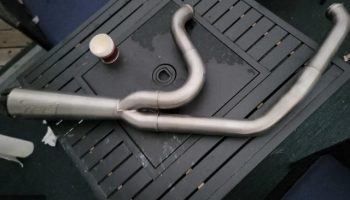 , Moto: Échappement M8 Softail deux frères racing comp s à vendre. 550 $ expédiés