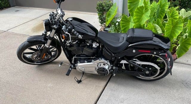 , Moto: J’ai emmené mon vélo au magasin Harley pour installer des contremarches de 6 pouces. On m’a dit qu’il n’y avait que des élévateurs à recul Thrashin qui conviendraient à l’évasion 114, mais je devrai également changer le guidon, et je ne veux pas le changer. Des recommandations pour les élévateurs à retrait s’il vous plaît? Merci fam ;