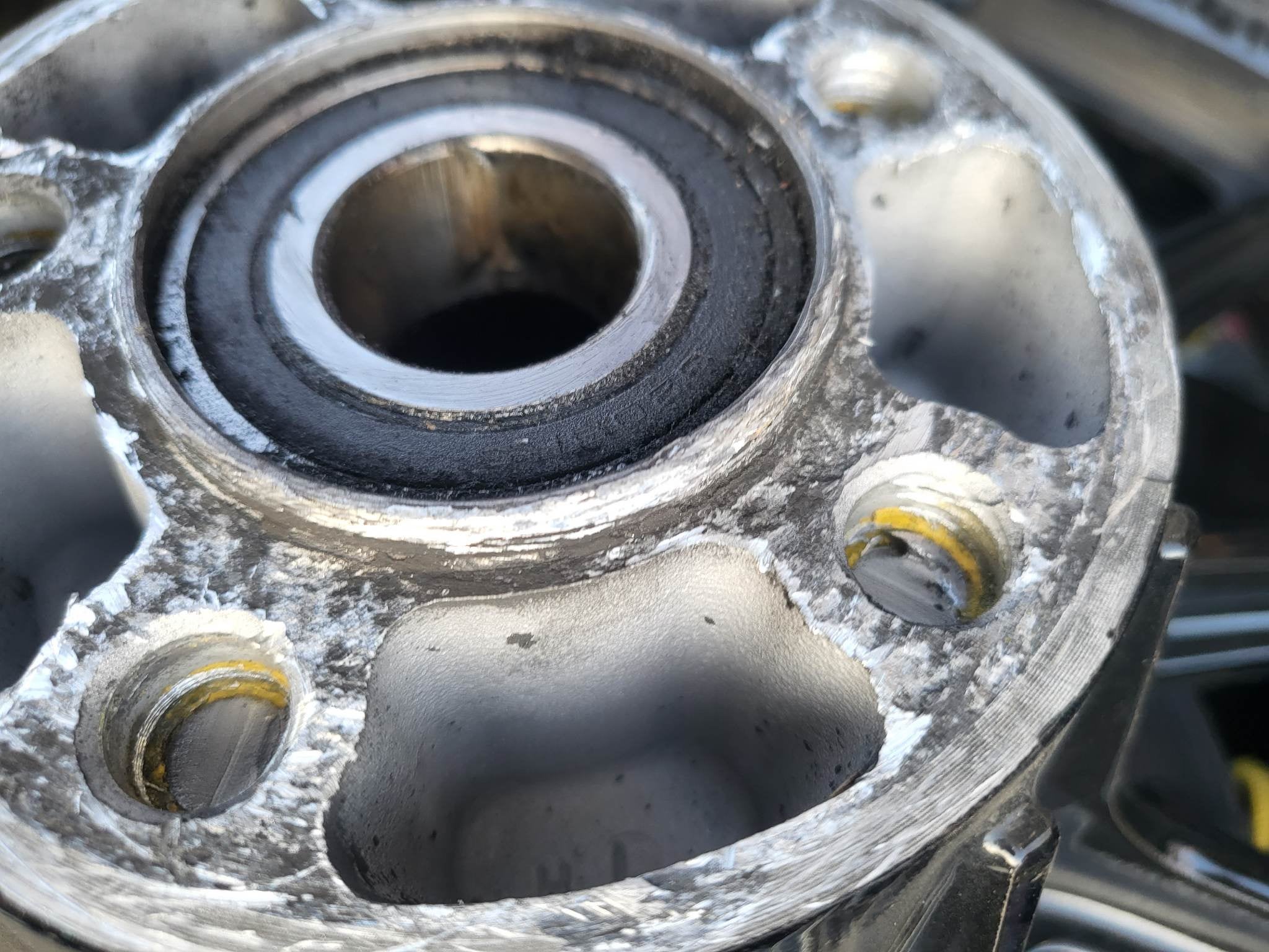 r/Harley - Mes boulons de poulie se sont cisaillés récemment