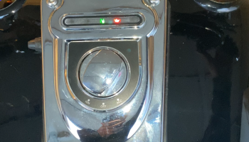 , Moto: Nouvelle batterie, nouvelles bougies d’allumage, fils de pos et de masse nettoyés et vérifiés. Toujours en train de faire ça. Nouveau démarreur ?