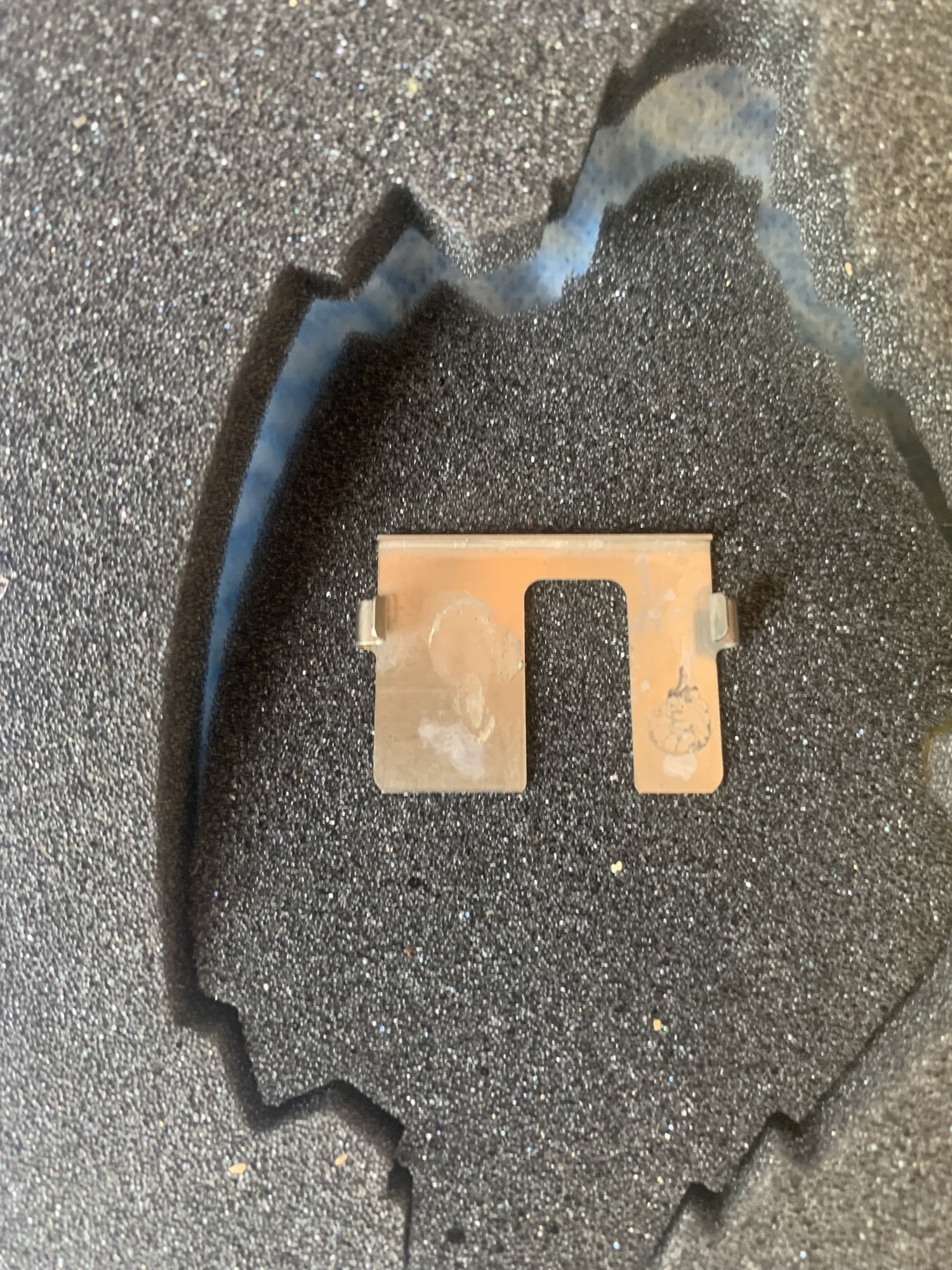 , Moto: Aide &agrave; identifier une partie du low rider ST