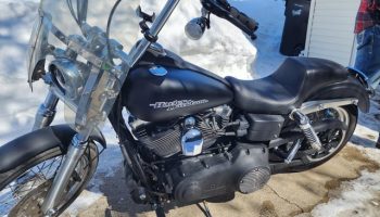 , Moto: Eh bien, je ne pensais pas que je rejoindrais un jour la foule Harley, mais je suis là lol