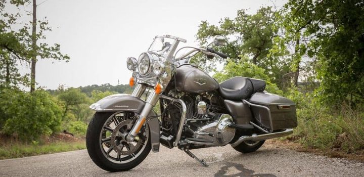 , Moto: quelqu’un peut-il me dire si le DYNO Jet Power Comander 3 # 812-511 fonctionnera sur les modèles de tournée de la police 2007 ? Merci