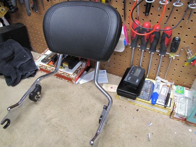 , Moto: Sissy Bar, dossier et support amovibles HD &ndash; &Eacute;tat neuf pour les tourn&eacute;es actuelles