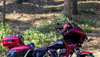 , Moto: quelque part à Yosemite
