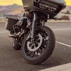 , Moto: emprunté à un frère