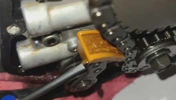 , Moto: Combien de temps pensez-vous que j’ai encore sur cette chose?