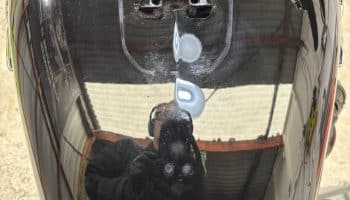 , Moto: La sangle / garniture du réservoir sert-elle un objectif fonctionnel?