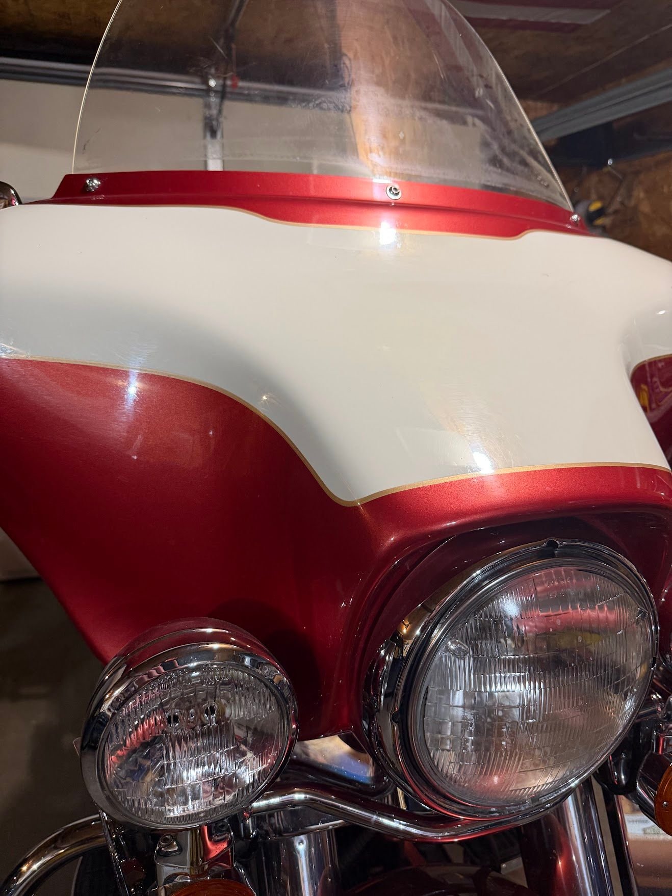 , Moto: 2002 Ultra Classic Paint Color Aidez-moi