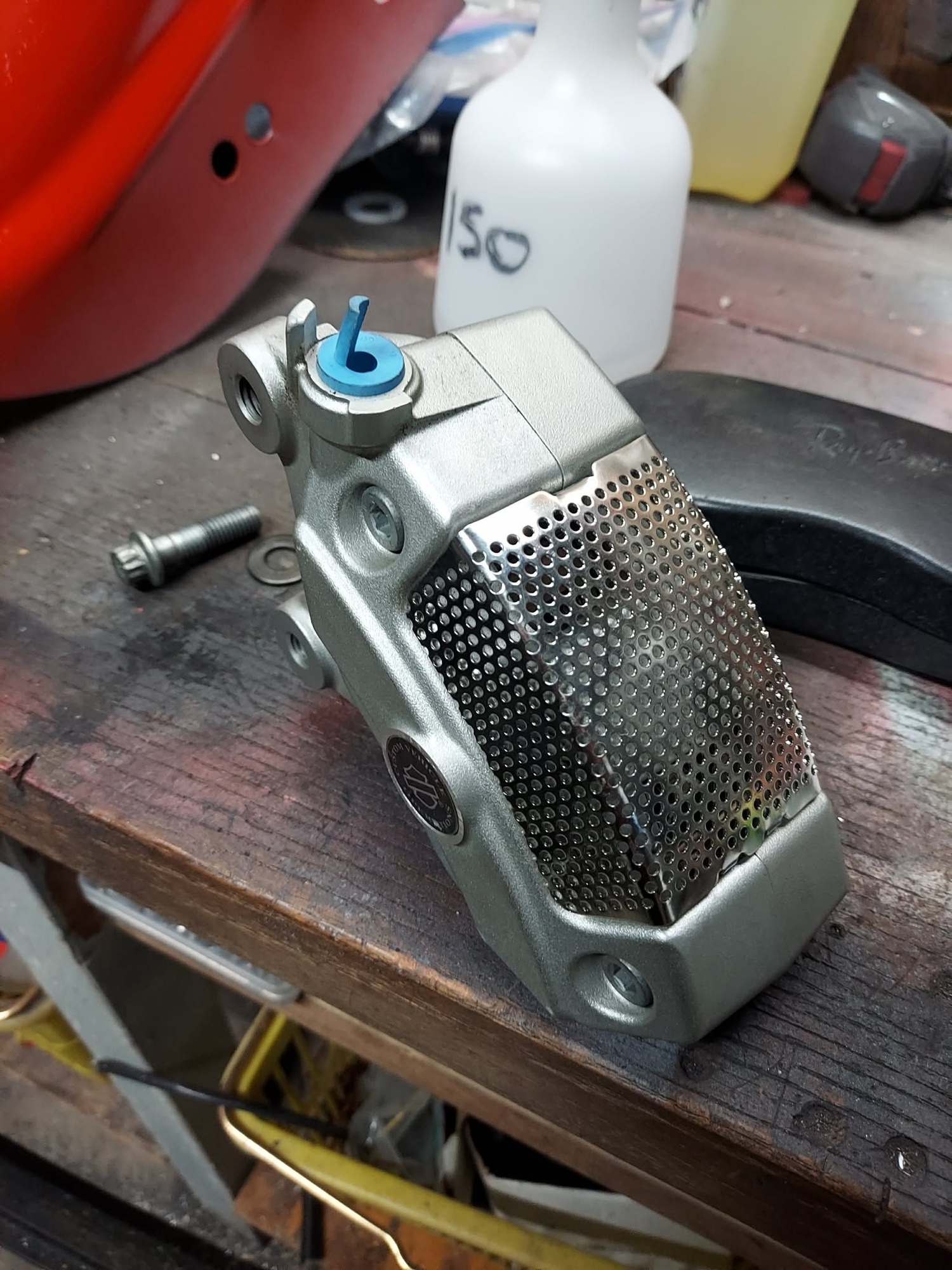 , Moto: Mise &agrave; niveau du frein avant Softail &ndash; &Eacute;trier Brembo HD